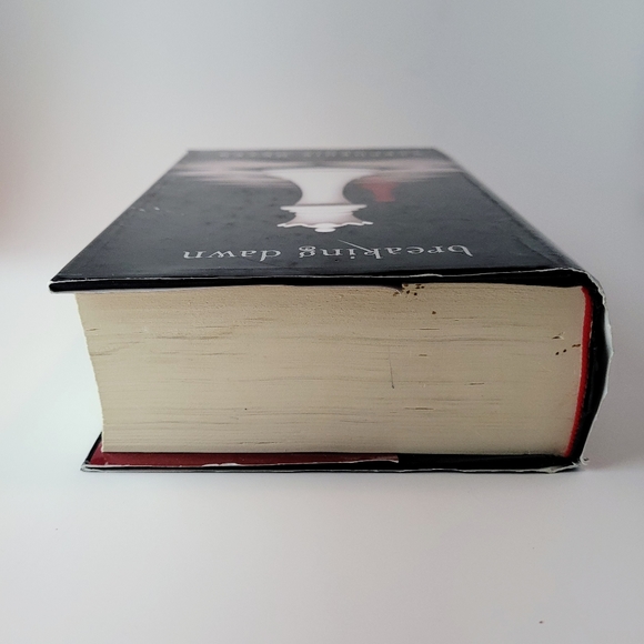 Breaking Dawn, The Twilight Saga Book 4 (Hardcover) - Picture 10 of 11